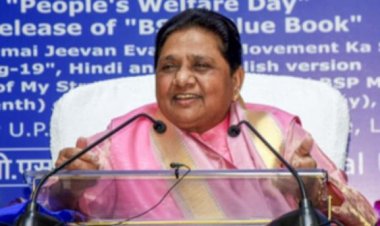 धनबल, मंदिर-मस्जिद के नाम पर वोट का न हो गलत इस्तेमाल : मायावती