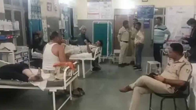 बैतूल में ट्रक की टक्कर से पलटी सुरक्षाकर्मियों से भरी बस, चुनाव ड्यूटी करके लौट रहे थे जवान