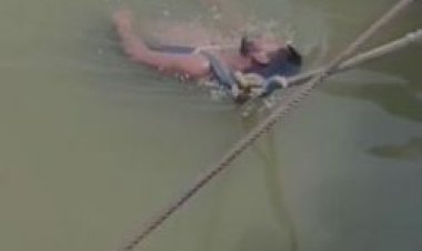 बुलंदशहर में अंधविश्वास के चलते युवक को गंगा में बांधकर कराया इलाज