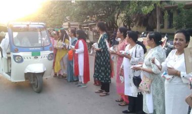 महाराष्ट्र मंडल के शंकर नगर केंद्र ने वितरित किया मठा