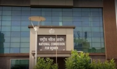 स्वाति मालीवाल मामला : राष्ट्रीय महिला आयोग ने केजरीवाल के पीएस को किया तलब