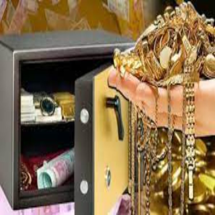 धनलाभ के अवसर बढ़ाने के लिए तिजोरी के इन तरीकों को आजमाएँ