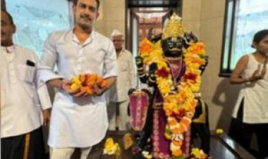 एक्टर विनीत चौधरी ने मुंबई के शनि देव मंदिर में की आरती, कहा- इससे मन को शांति मिलती है