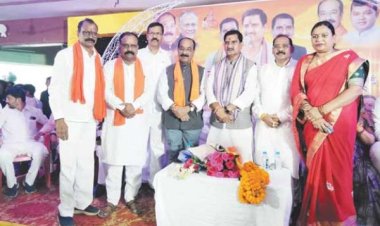 जन्मदिन पर मालकराम को केंद्रीय मंत्री, डिप्टी सीएम सहित सैकड़ों ने दी बधाई