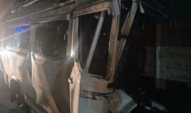 कर्नाटक में सड़क हादसे में 13 की मौत, हाइवे पर खड़ी लॉरी को ट्रैवलर कार ने मारी टक्कर