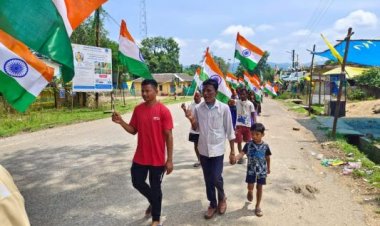 हर घर तिरंगा रैली निकाली