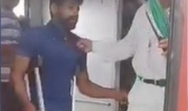 जन्मदिन स्पेशल : कॉमेडी के बादशाह जॉनी लीवर और गायिका सुनिधि चौहान मना रहे हैं अपना बर्थडे