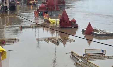 शिप्रा नदी उफान पर मंदिर डूबे:, शाम तक अच्छी बारिश की उम्मीद, गंभीर डेम में भी जल स्तर बढ़ा