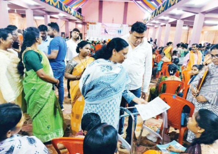 विधायक उसेंडी ने दिव्यांगों को बांटे उपकरण