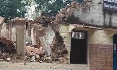 ब्लॉक शिक्षा केंद्र के भवन का हिस्सा भरभरा कर गिरा:ऑफिस बंद होने के कुछ देर बाद हुआ हादसा; कई वर्ष पुराना था भवन