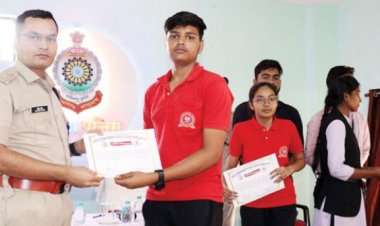 साइबर जागरूकता पखवाड़ा का समापन, स्पर्धाओं के प्रतिभागियों को प्रशस्ति पत्र व मेडल