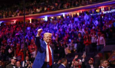 ट्रंप ने चीन पर साधा निशाना, कहा- अमेरिका के पास दुनिया की सबसे ताकतवर सेना है