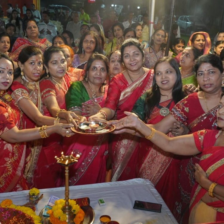 इंदौर में अग्रवाल समाजजन का अन्नकूट महोत्सव:श्रीनाथजी का दरबार सजाकर लगाया 56 भोग, खाटू श्याम की भजन संध्या भी हुई