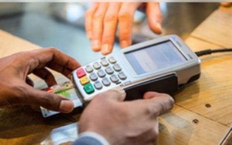 क्रेडिट कार्ड से खर्च अक्टूबर में पहुंचा 2 लाख करोड़ के पार : आरबीआई