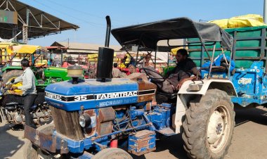 धान से भरी ट्रॉलियाें से लग रहा जाम:1 हजार ट्राॅली धान रोज पहुंच रही मंडी, यातायात प्रभारी बोलीं- पॉइंट लगाए गए