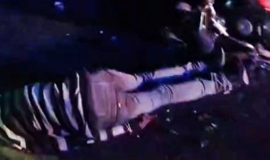 शिवपुरी में अज्ञात वाहन ने बाइक को मारी टक्कर:एक कर्मचारी होटल कर्मचारी की माैत, दूसरा घायल; दीघोद गांव के पास हादसा