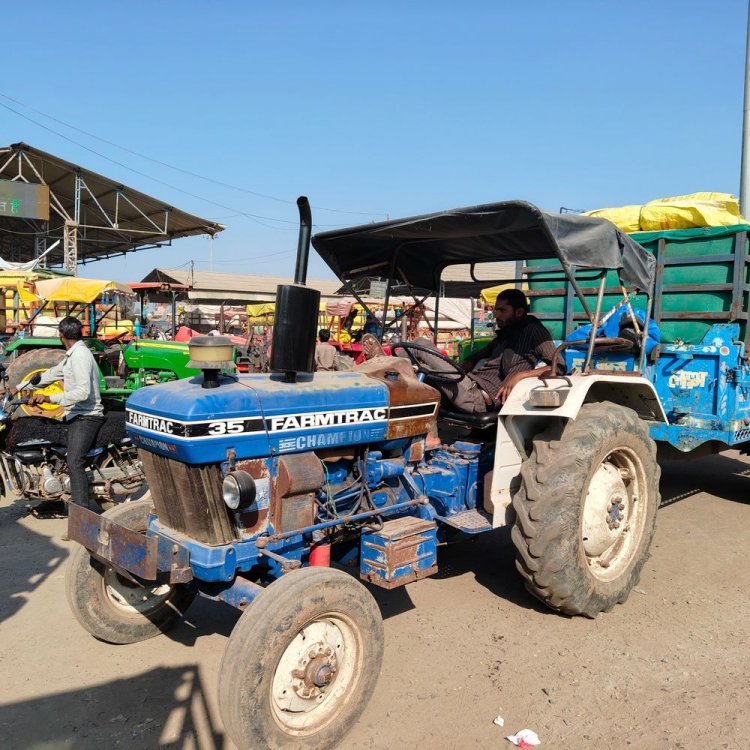 धान से भरी ट्रॉलियाें से लग रहा जाम:1 हजार ट्राॅली धान रोज पहुंच रही मंडी, यातायात प्रभारी बोलीं- पॉइंट लगाए गए