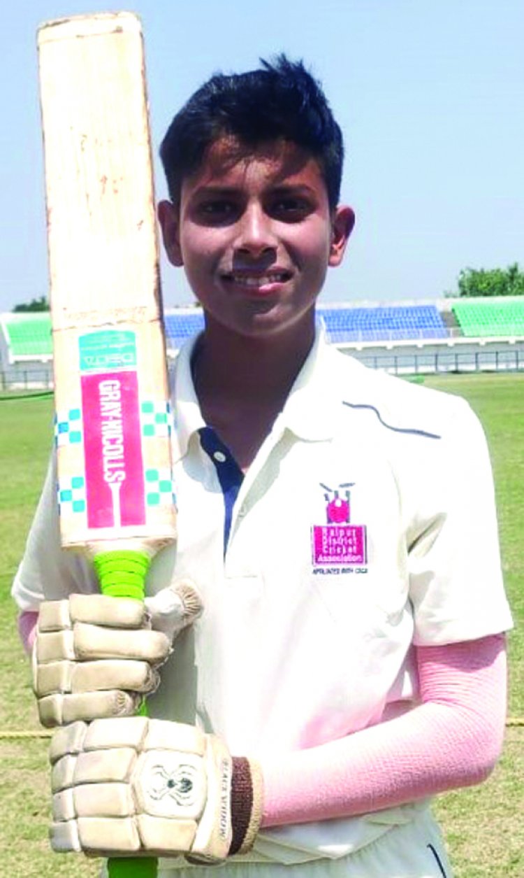 कूच बेहार ट्रॉफी 2024 में छत्तीसगढ़ टीम के  5वें 4 दिवसीय मैच में हैदराबाद के 317 रन