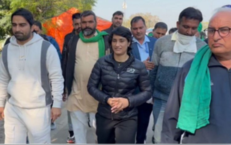 जगजीत सिंह डल्लेवाल हमारे भविष्य के लिए संघर्ष कर रहे हैं : विनेश फोगाट