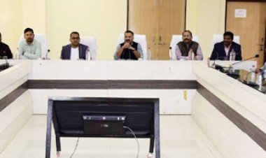 कलेक्टर ने अफसर-कर्मियों को दी नववर्ष की बधाई