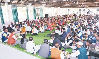 कमार आवासीय विद्यालय नगरी में अटल टिंकरिंग लैब, स्मार्ट क्लास रूम के लिए 10.20 लाख