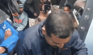 रीवा नगर निगम के इंजीनियर ने की यात्रियों से मारपीट:रेवांचल एक्सप्रेस में शराब पीकर किया हंगामा, वीडियो वायरल