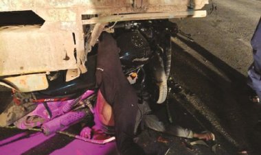 खड़े ट्रक में घुसी बाइक, युवक की मौत