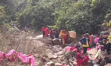 पहाड़ की गोद में छिपा पर्यटन स्थल:मऊगंज में सैकड़ों सालों से बह रही अमृत धारा