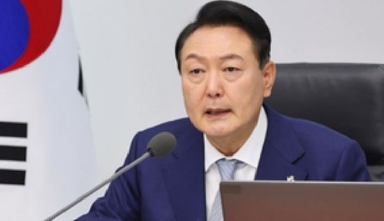 दक्षिण कोरिया : राष्ट्रपति यून को गिरफ्तार करने आई पुलिस लौटने को मजबूर, समर्थकों का हंगामा