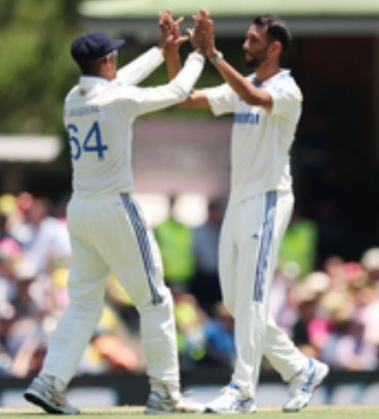 अगर भारत में एक दिन में 15 विकेट गिरते, तो हंगामा मच जाता: गावस्कर