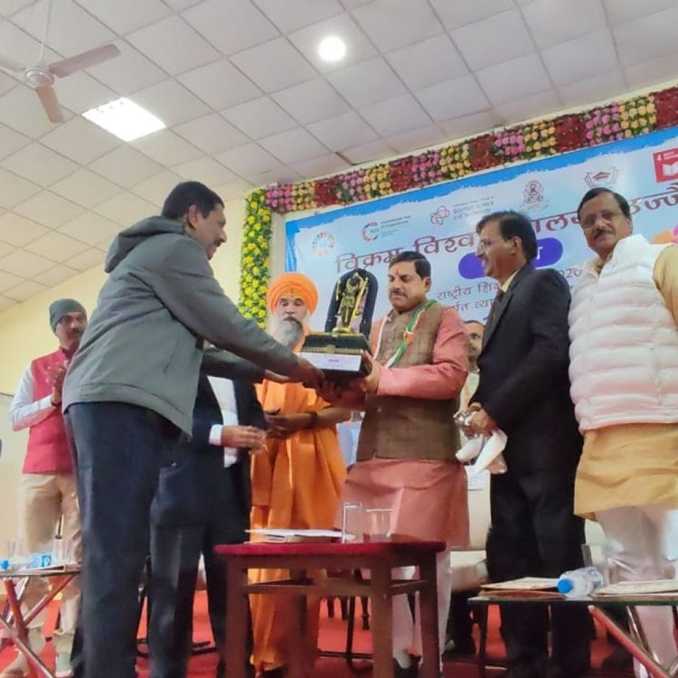 सरकार पशुपालकों को प्रति लीटर दूध खरीद पर देगी बोनस:सीएम बोले- पशुओं के भोजन के लिए 1 लाख हेक्टेयर सिंचाई रकबा बढ़ेगा