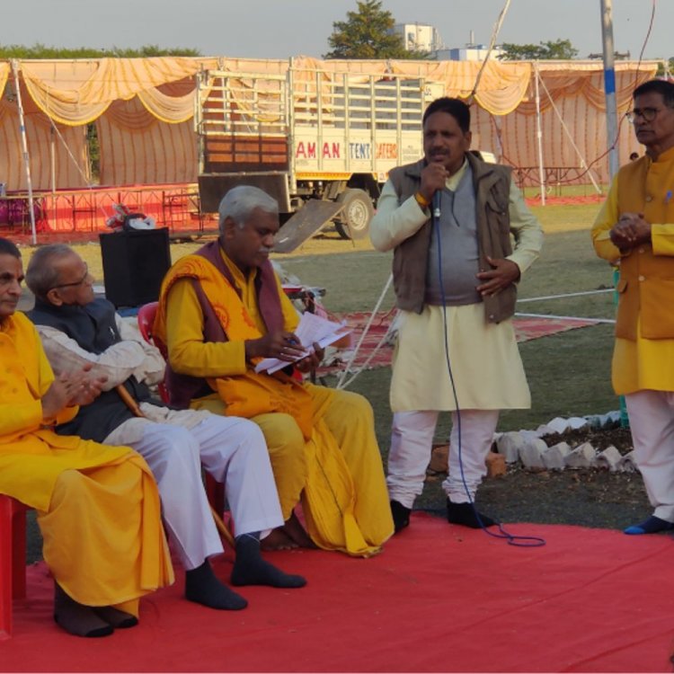 108 कुंडीय यज्ञ स्थल पर साहित्य स्टॉल का शुभारंभ:मंडीदीप में 13 से 16 जनवरी तक आयोजित होगा गायत्री महायज्ञ