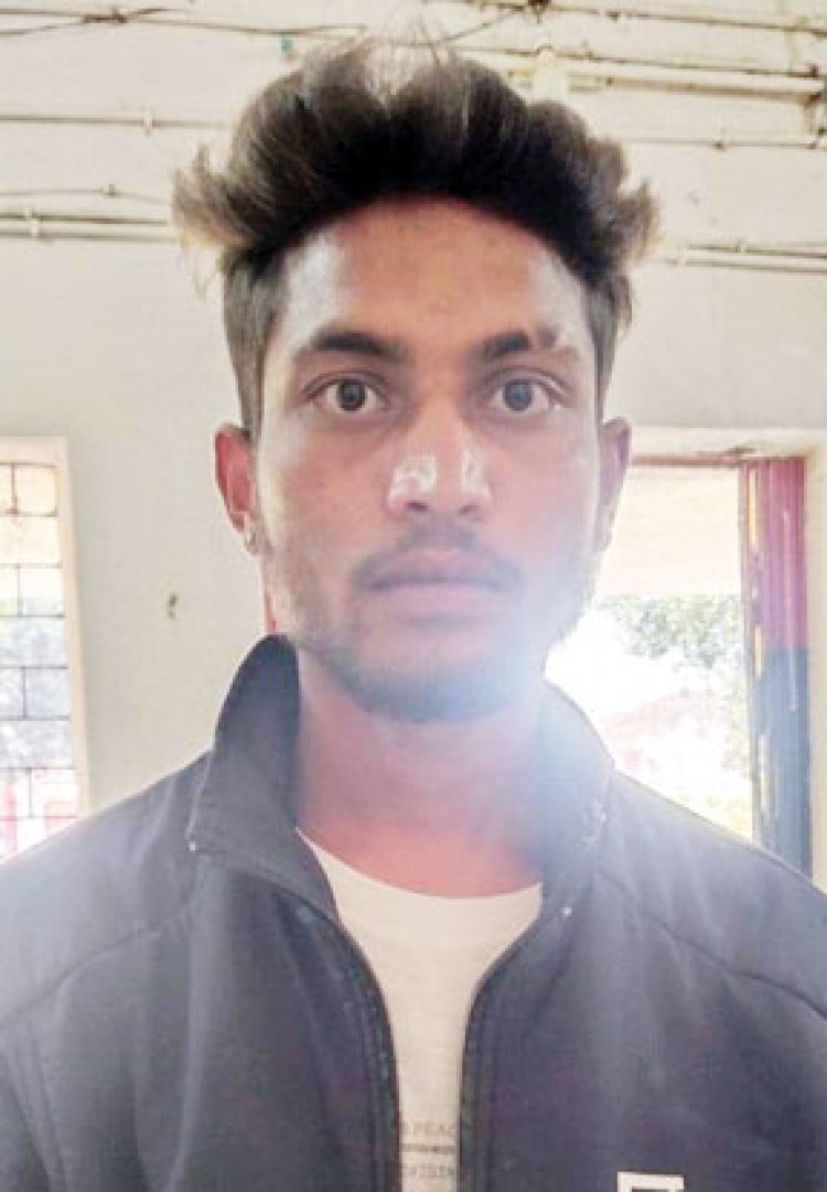 कटार लहरा लोगों को डराते आरोपी गिरफ्तार