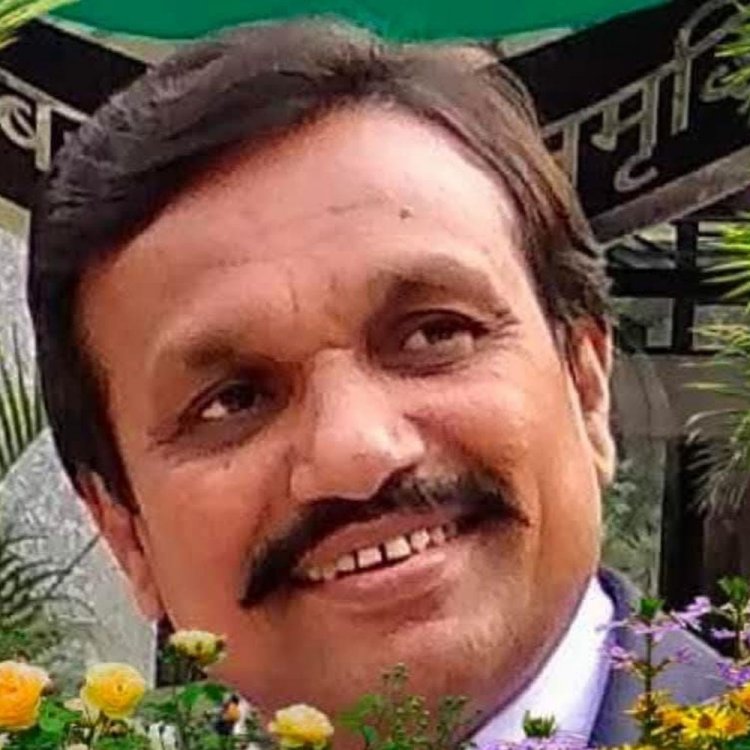 हादसे में डीईओ की मौत, भोपाल से शहडोल लाए शव:विभागीय मीटिंग में गए थे, सड़क पार करते समय बाइक ने मारी थी टक्कर