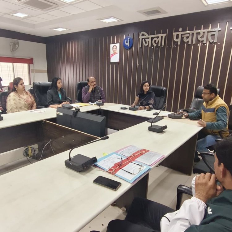 सीहोर जिले में 103 केंद्रों पर बोर्ड एग्जाम:40 हजार से ज्यादा छात्र देंगे परीक्षा, 5 संवेदनशील केंद्रों पर विशेष निगरानी, 12 स्पेशल टीम बनाई