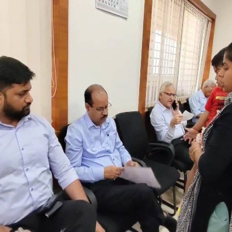 निगम की जनसुनवाई में लोगों ने बताई पानी-ड्रेनेज की समस्या:31 आवेदकों ने की शिकायत, अधिकारियों ने कहा जल्द होगा निराकरण