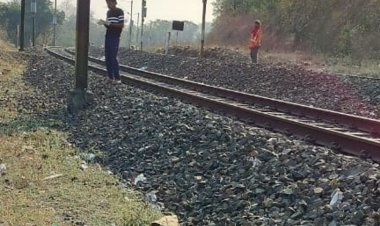 बैतूल में रेल ट्रैक पर मिला युवक का शव:भोपाल से लौट रहे छत्तीसगढ़ के 28 वर्षीय युवक की ट्रेन से गिरकर मौत