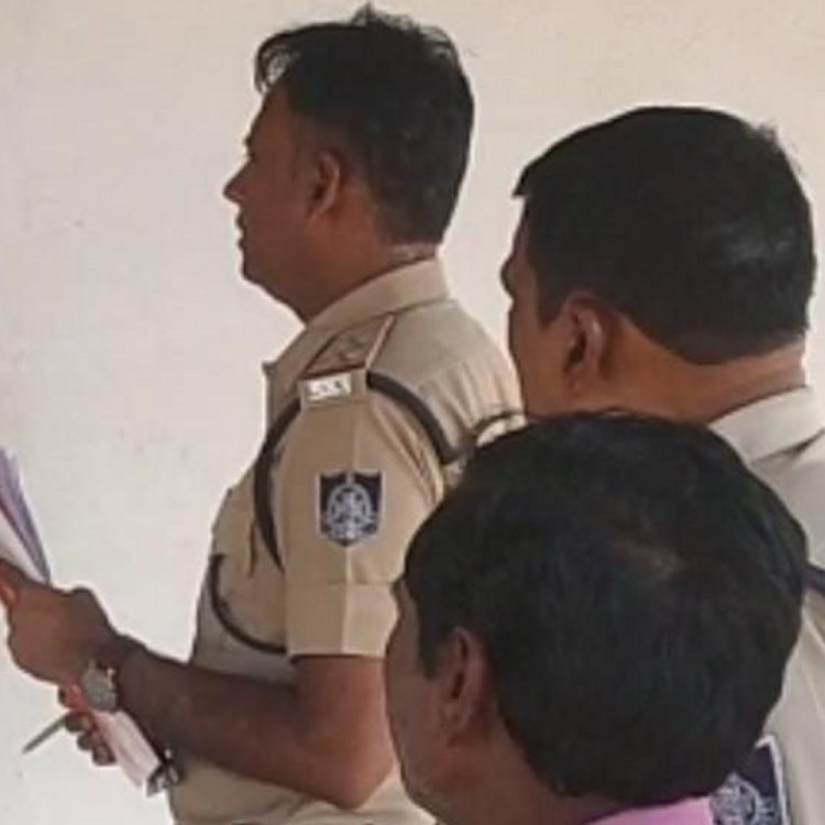 पुलिस ने गांजा तस्कर के घर दी दबिश, एक गिरफ्तार:छिंदवाड़ा में 484 ग्राम गांजा बरामद किया; एनडीपीएस एक्ट में केस दर्ज