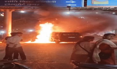 रीवा में धू-धू कर जली स्कॉर्पियो कार:चालक और यात्रियों ने कूदकर बचाई जान; फायर बिग्रेड ने पाया काबू