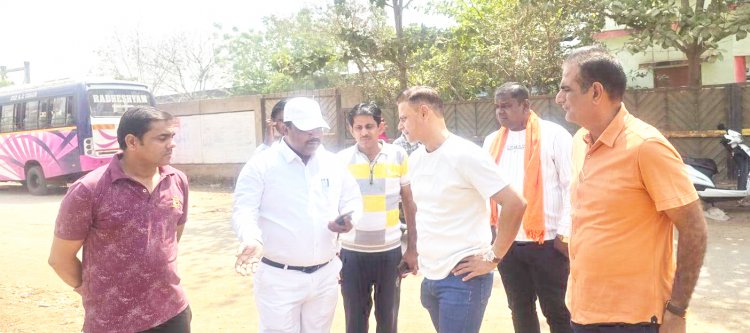 नपा अध्यक्ष ने नगर विकास पर  रेलवे अफसरों से की चर्चा