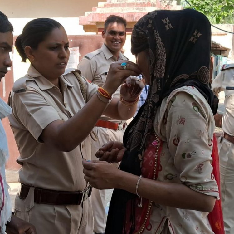 PRO एग्जाम- 31 हजार से ज्यादा रजिस्टर्ड, आए 1555:नाक की बाली उतरवाई, चेकिंग कर एक घंटे पहले दी गई सेंटर पर एंट्री