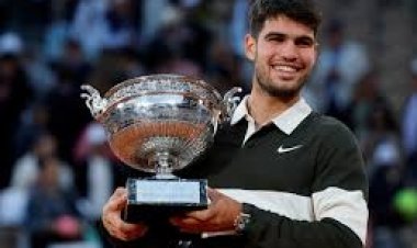 कार्लोस अल्काराज़ लगातार दूसरी बार बने फ़्रेंच ओपन चैंपियन, फ़ाइनल में ये बना रिकॉर्ड