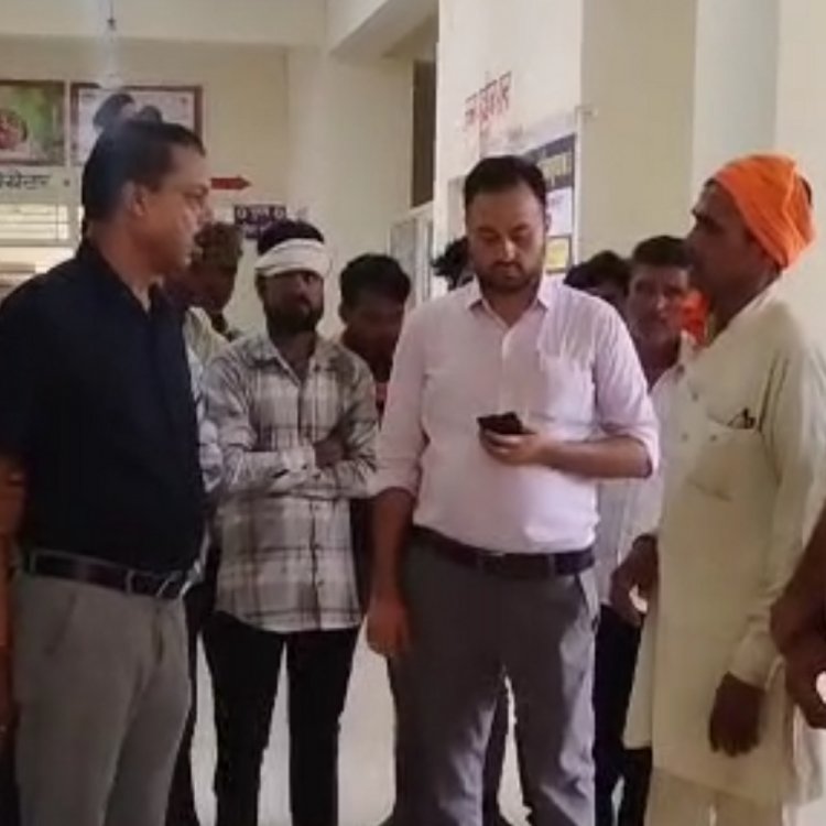 गुना में SDM ने लैब प्रभारी को फटकारा:कहा- लाइट नहीं रहती तो लैब छोड़ AC में बैठते हो, हम तो कलेक्टर रूम में नहीं बैठते