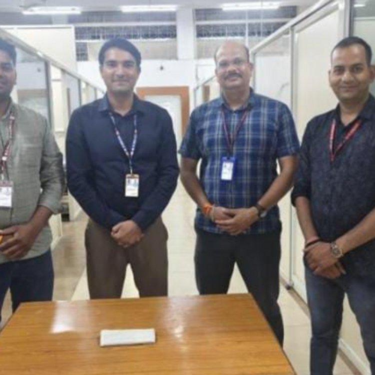 फर्जी फेसबुक प्रोफाइल बनाकर साइबर ठगी करने वाला गिरोह पकड़ाया:अलवर में पुलिस की कार्रवाई, एक नाबालिक भी शामिल