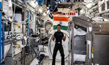 समंदर से वापसी के बाद 7 दिन आइसोलेशन में, कब तक सामान्य जीवन में लौटेंगे शुभांशु शुक्ला?