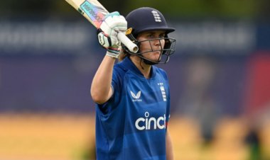 आईसीसी महिला वनडे रैंकिंग: एक पायदान नीचे फिसलीं मंधाना, नंबर-1 पर नैट साइवर-ब्रंट का कब्जा