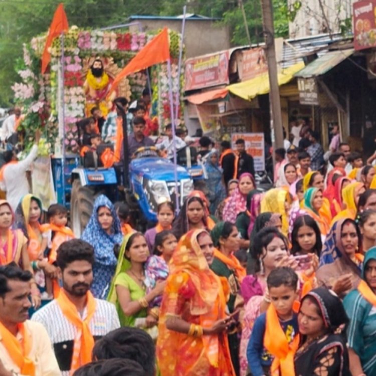 गुना में प्रजापति समाज ने मनाई महाराजा दक्ष जयंती:बाजार से होकर निकली शोभायात्रा, नगर में जगह-जगह हुआ स्वागत