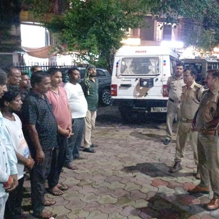 छतरपुर में हुई 71 गुंडा लिस्टेड अपराधियों की जांच:तीन थानों में पुलिस ने चलाया अभियान; दोबारा अपराध करने पर होगी सख्त कार्रवाई