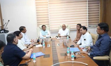 सरकार स्वास्थ्य सेवाओं को व्यापक एवं सुदृढ़ बनाने के लिए प्रतिबद्ध: उप मुख्यमंत्री शुक्ल