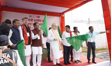 केंद्रीय गृह मंत्री श्री अमित शाह और मुख्यमंत्री श्री विष्णु देव साय ने मुख्यमंत्री ग्रामीण बस योजना का शुभारंभ.